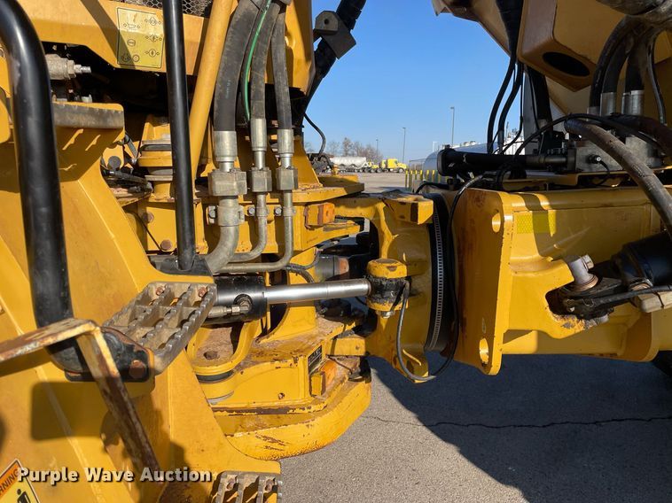 image for item DP0244 2015 Caterpillar 740B  haul truck