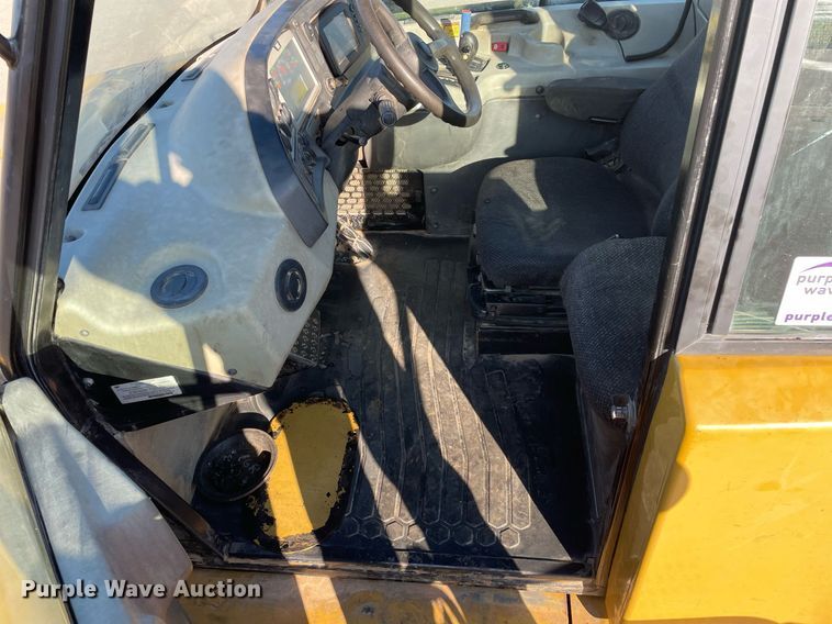 image for item DP0244 2015 Caterpillar 740B  haul truck