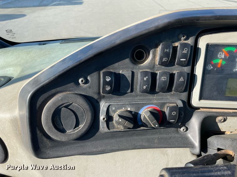 image for item DP0244 2015 Caterpillar 740B  haul truck