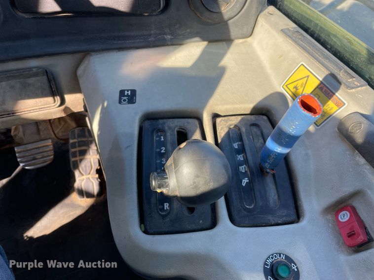 image for item DP0244 2015 Caterpillar 740B  haul truck