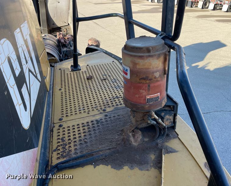 image for item DP0244 2015 Caterpillar 740B  haul truck