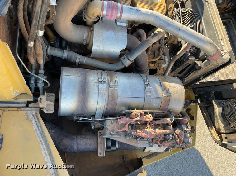 image for item DP0244 2015 Caterpillar 740B  haul truck