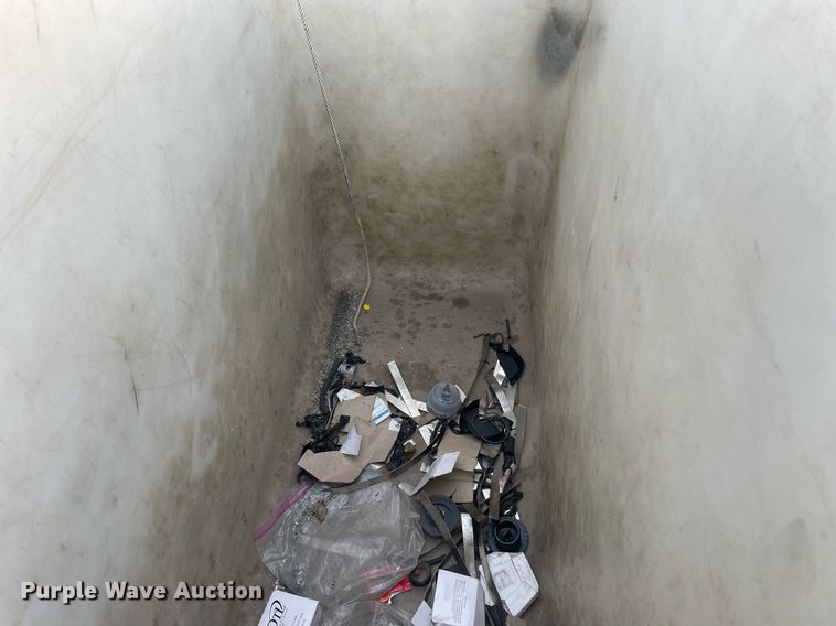 image for item DP0246 2005 International 4300  bucket truck