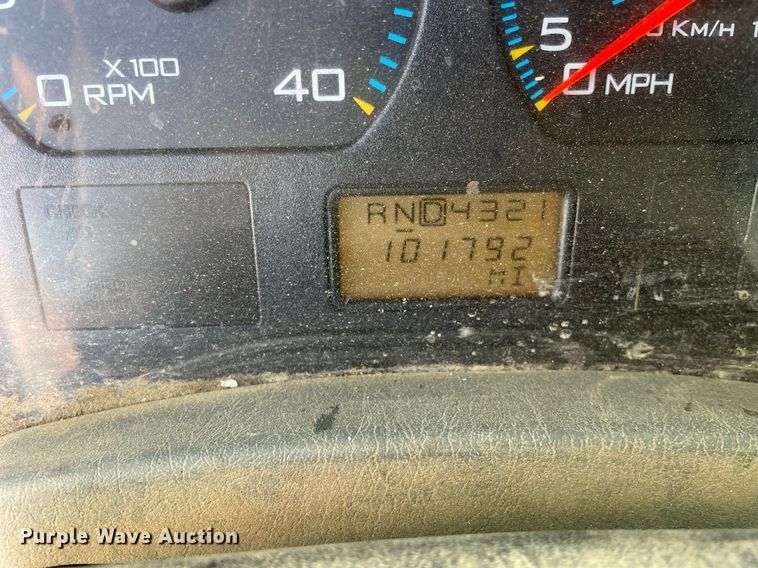 image for item DP0246 2005 International 4300  bucket truck