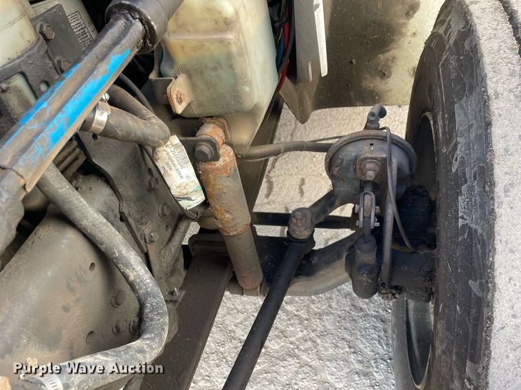 image for item DP0246 2005 International 4300  bucket truck