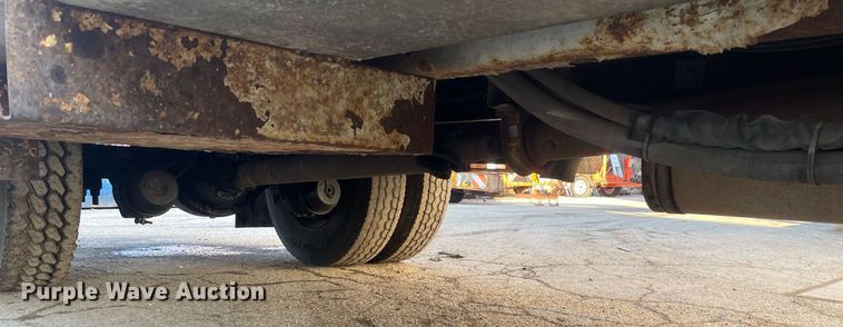 image for item DP0246 2005 International 4300  bucket truck