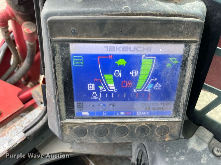 image for item DP0267 2016 Takeuchi TL12V2  tracked skid steer loader