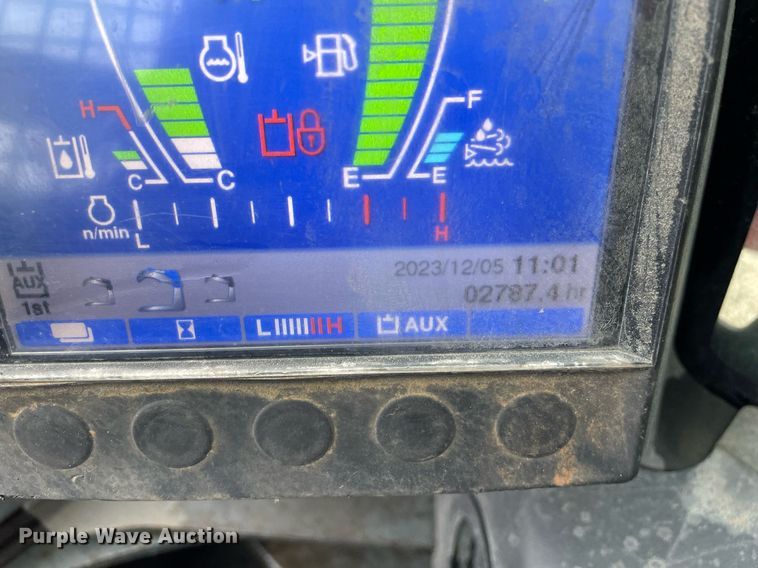 image for item DP0267 2016 Takeuchi TL12V2  tracked skid steer loader