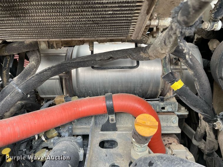 image for item DP0267 2016 Takeuchi TL12V2  tracked skid steer loader