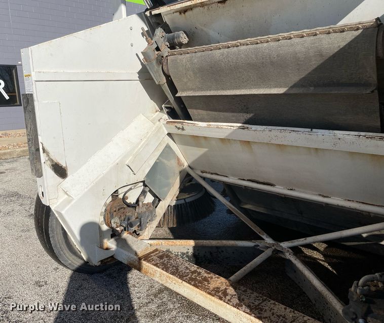 image for item DP0271 2004 Elgin Pelican Series P  street sweeper truck