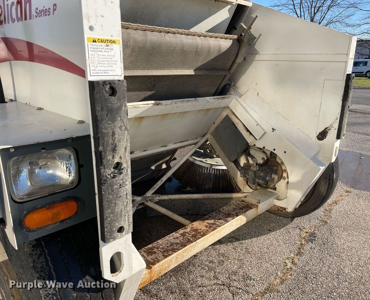 image for item DP0271 2004 Elgin Pelican Series P  street sweeper truck