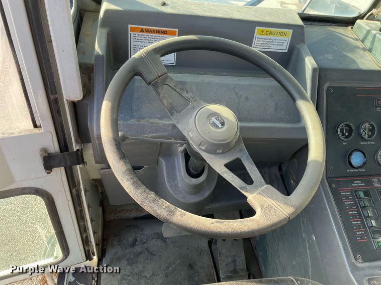 image for item DP0271 2004 Elgin Pelican Series P  street sweeper truck