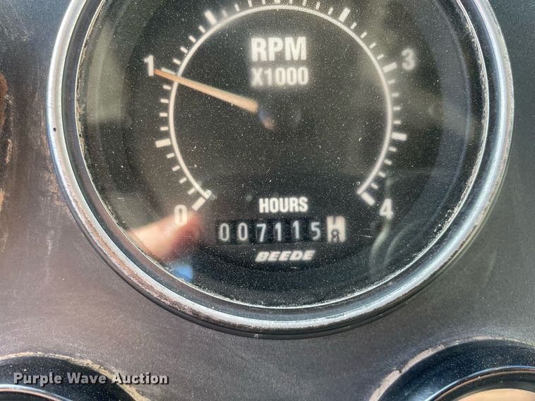 image for item DP0271 2004 Elgin Pelican Series P  street sweeper truck