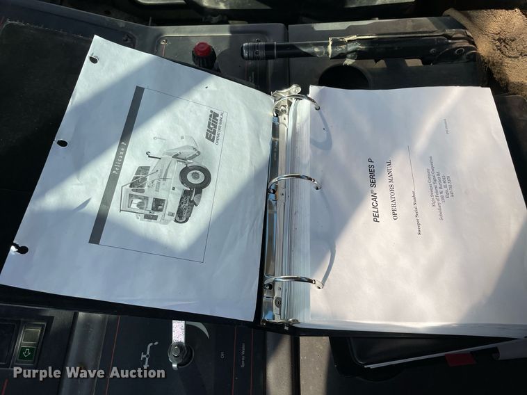 image for item DP0271 2004 Elgin Pelican Series P  street sweeper truck