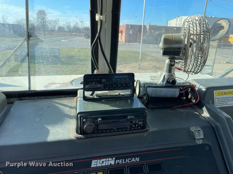 image for item DP0271 2004 Elgin Pelican Series P  street sweeper truck