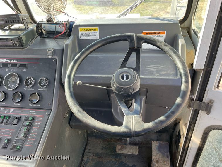 image for item DP0271 2004 Elgin Pelican Series P  street sweeper truck