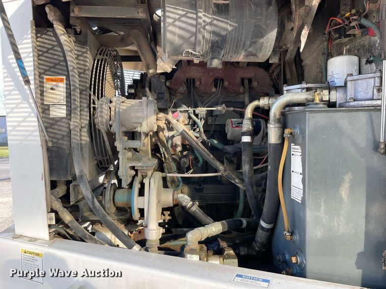 image for item DP0271 2004 Elgin Pelican Series P  street sweeper truck