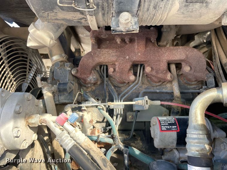 image for item DP0271 2004 Elgin Pelican Series P  street sweeper truck