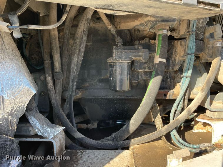 image for item DP0271 2004 Elgin Pelican Series P  street sweeper truck