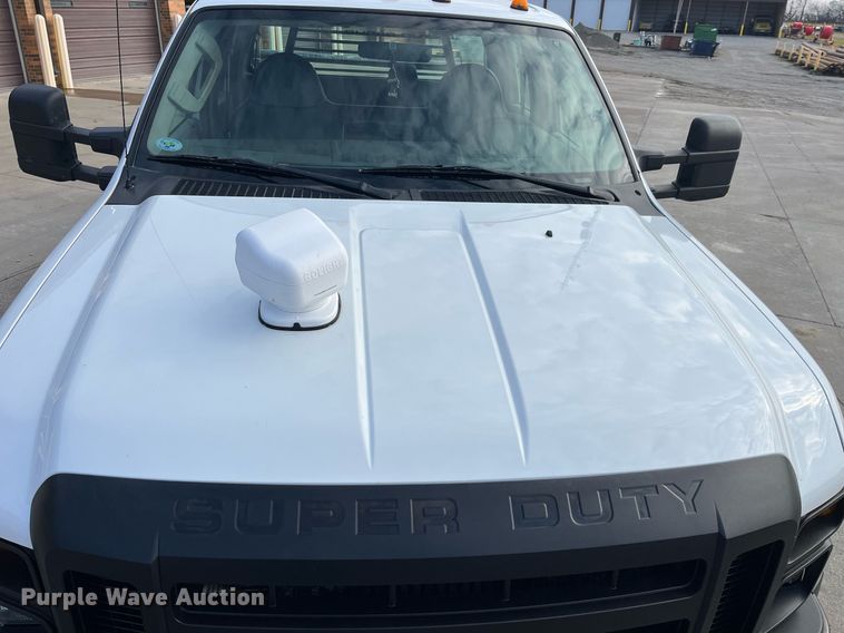 image for item DP2142 2010  Ford F550 Super Duty  Crew Cab flatbed truck