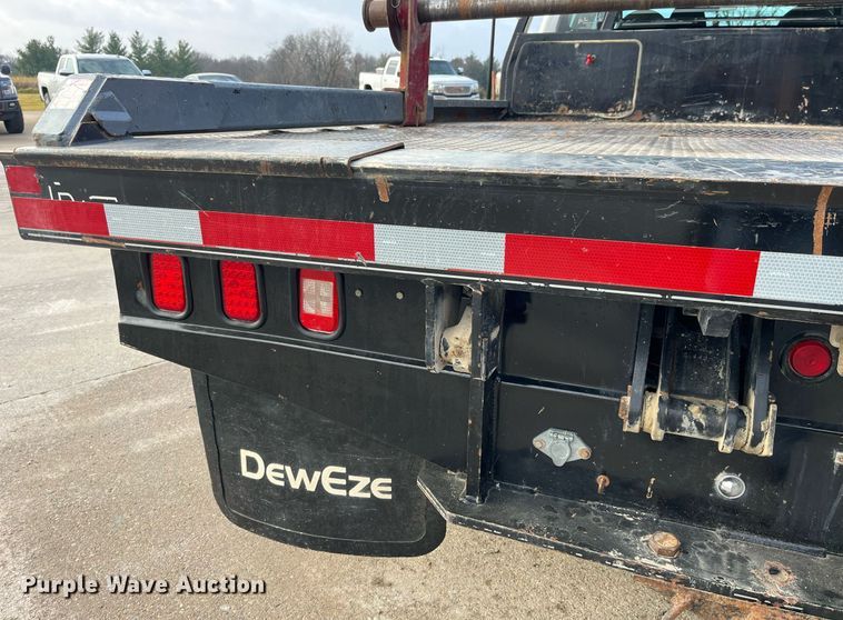 image for item DP2142 2010  Ford F550 Super Duty  Crew Cab flatbed truck