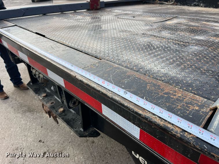 image for item DP2142 2010  Ford F550 Super Duty  Crew Cab flatbed truck