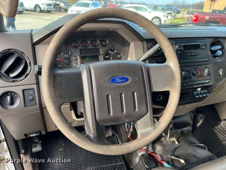 image for item DP2142 2010  Ford F550 Super Duty  Crew Cab flatbed truck