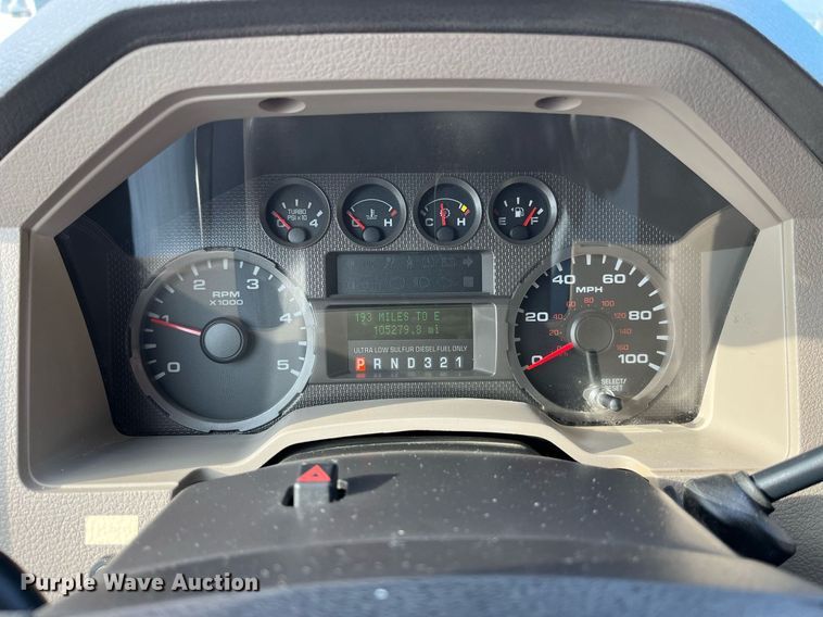 image for item DP2142 2010  Ford F550 Super Duty  Crew Cab flatbed truck