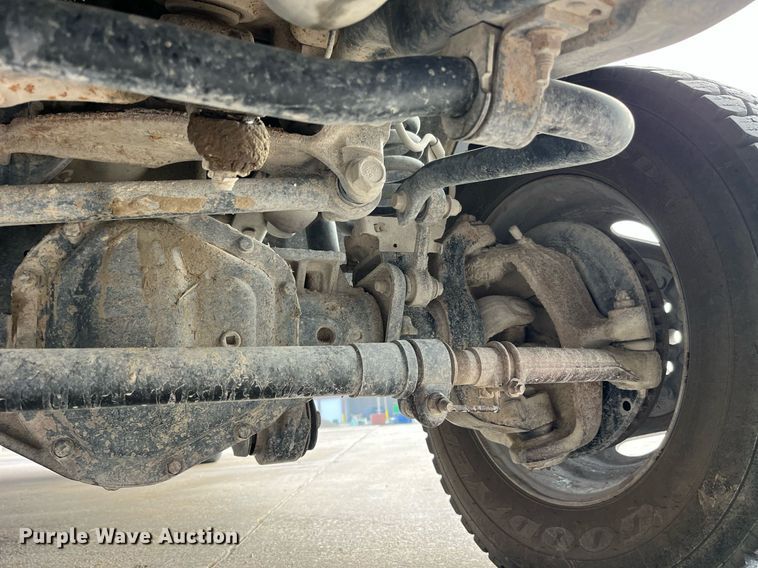 image for item DP2142 2010  Ford F550 Super Duty  Crew Cab flatbed truck