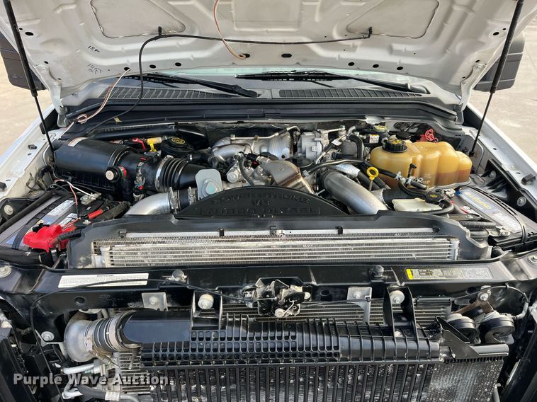 image for item DP2142 2010  Ford F550 Super Duty  Crew Cab flatbed truck