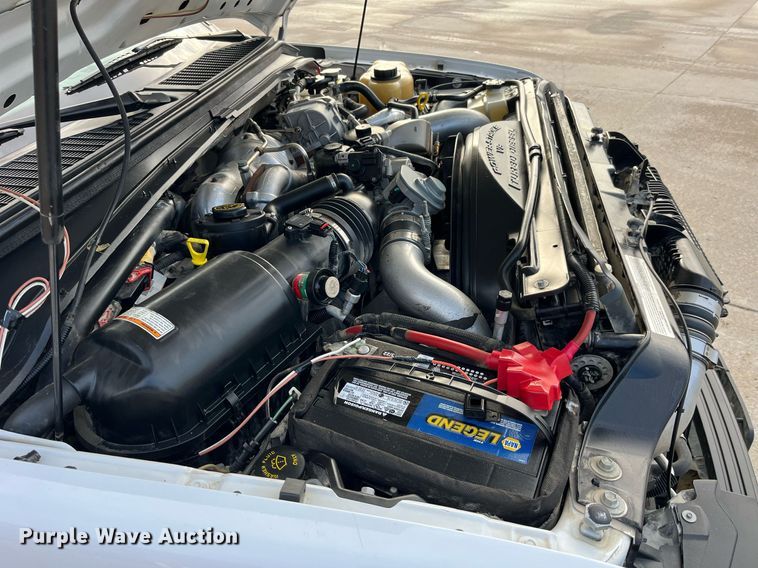 image for item DP2142 2010  Ford F550 Super Duty  Crew Cab flatbed truck