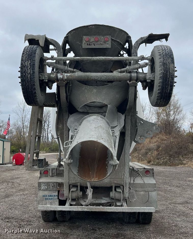 image for item DP2147 1999 Sterling L9511  ready mix truck