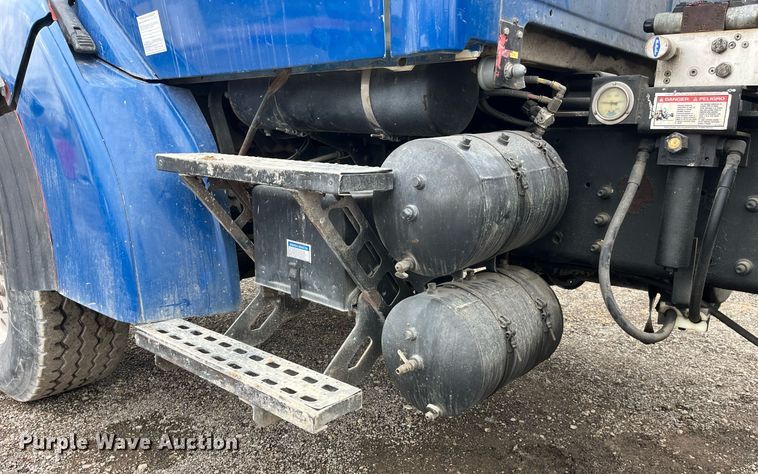 image for item DP2147 1999 Sterling L9511  ready mix truck