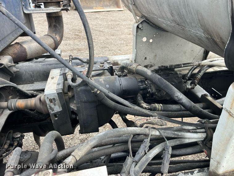 image for item DP2147 1999 Sterling L9511  ready mix truck