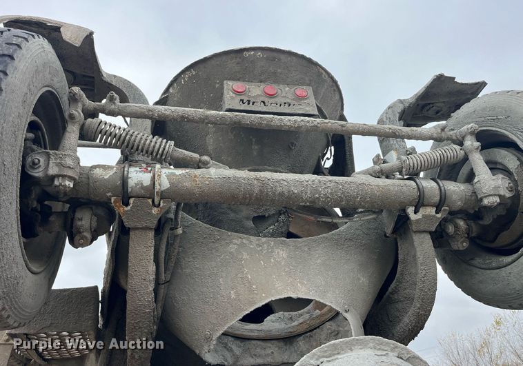 image for item DP2147 1999 Sterling L9511  ready mix truck