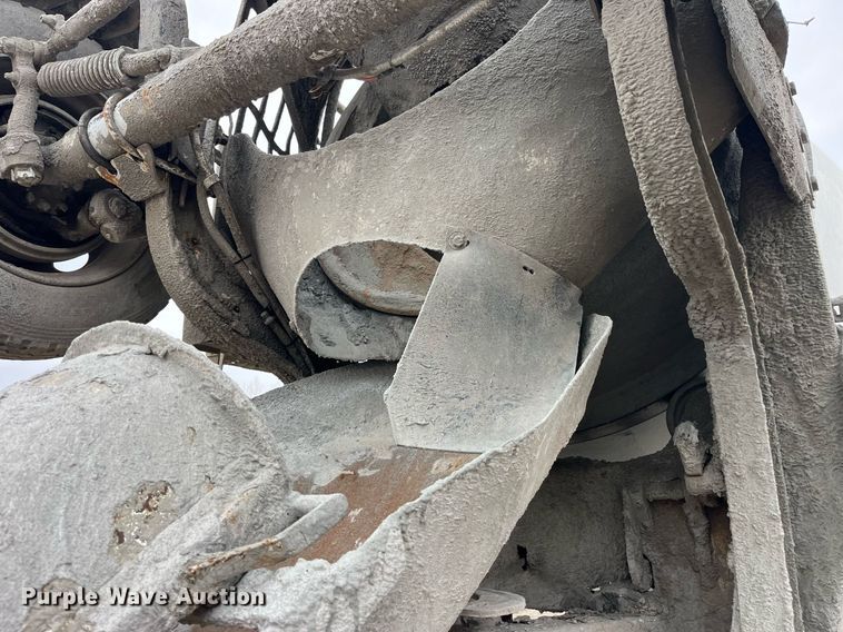 image for item DP2147 1999 Sterling L9511  ready mix truck