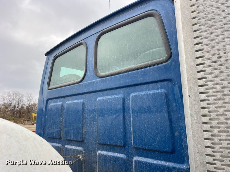 image for item DP2147 1999 Sterling L9511  ready mix truck