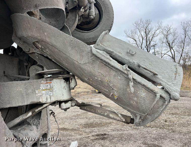 image for item DP2147 1999 Sterling L9511  ready mix truck