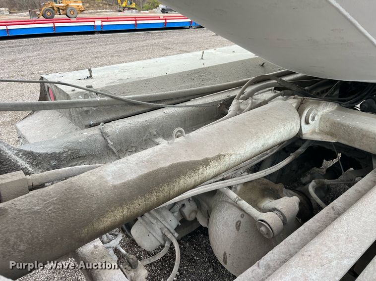 image for item DP2147 1999 Sterling L9511  ready mix truck