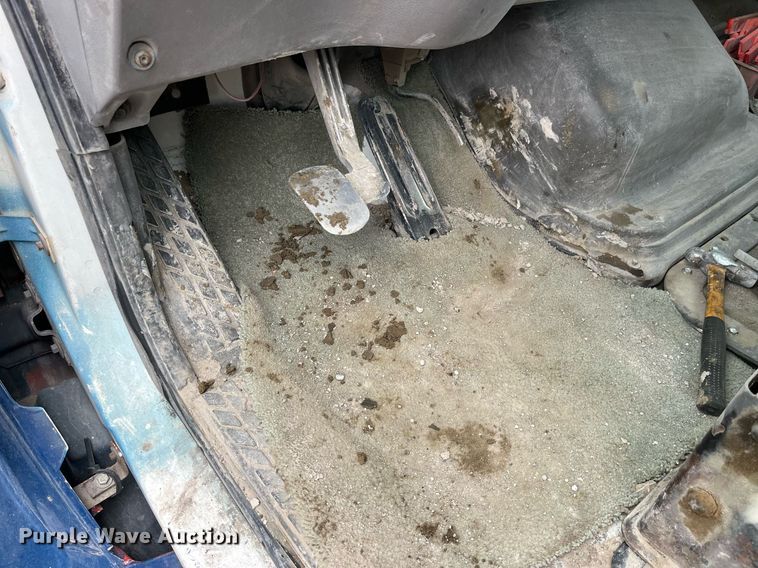 image for item DP2147 1999 Sterling L9511  ready mix truck