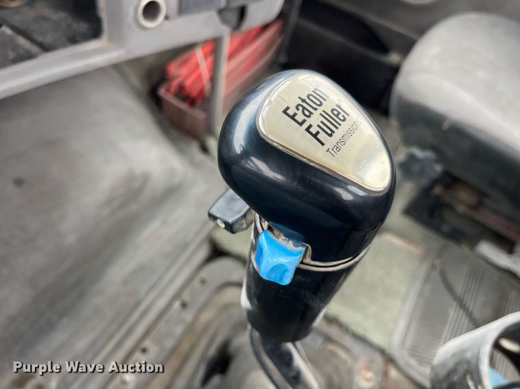 image for item DP2147 1999 Sterling L9511  ready mix truck