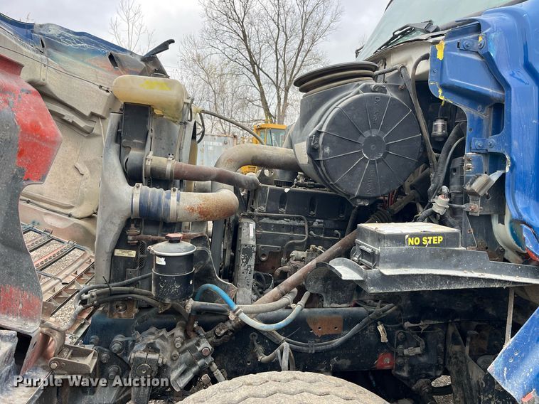 image for item DP2147 1999 Sterling L9511  ready mix truck