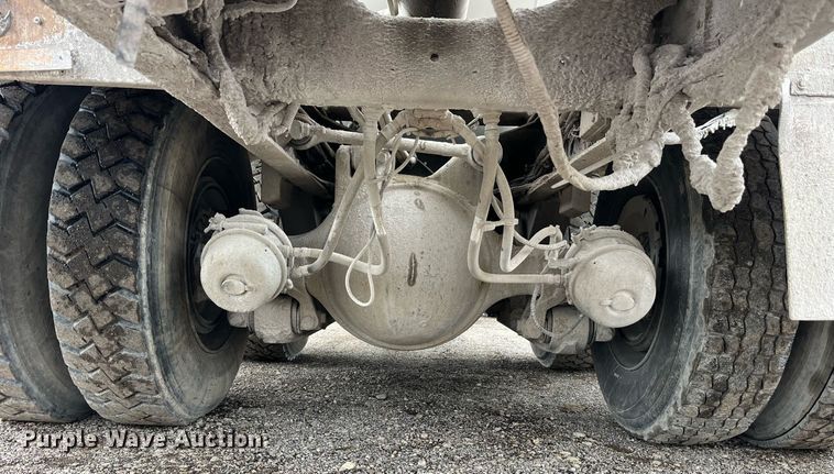 image for item DP2147 1999 Sterling L9511  ready mix truck