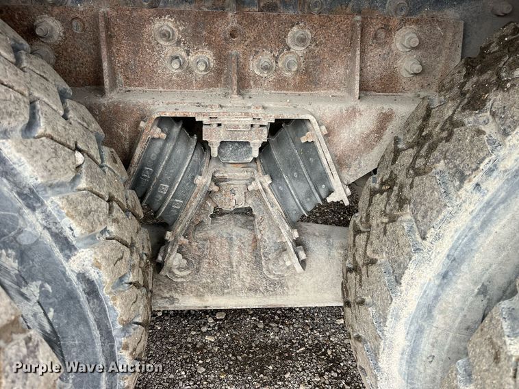 image for item DP2147 1999 Sterling L9511  ready mix truck