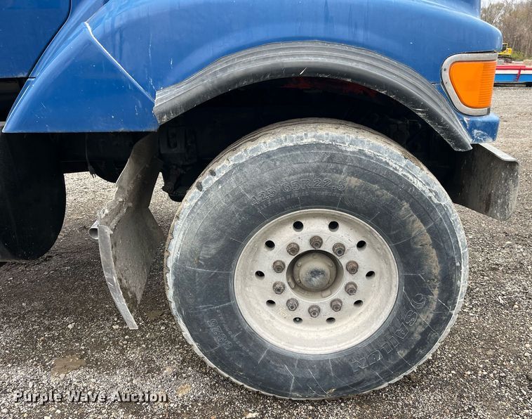 image for item DP2147 1999 Sterling L9511  ready mix truck