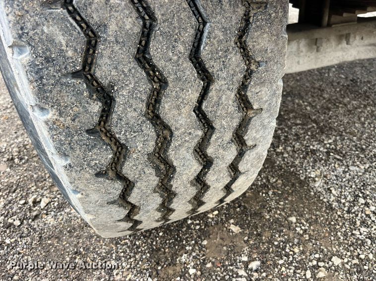 image for item DP2147 1999 Sterling L9511  ready mix truck