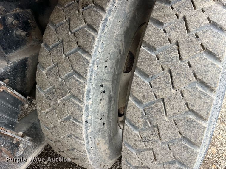 image for item DP2147 1999 Sterling L9511  ready mix truck