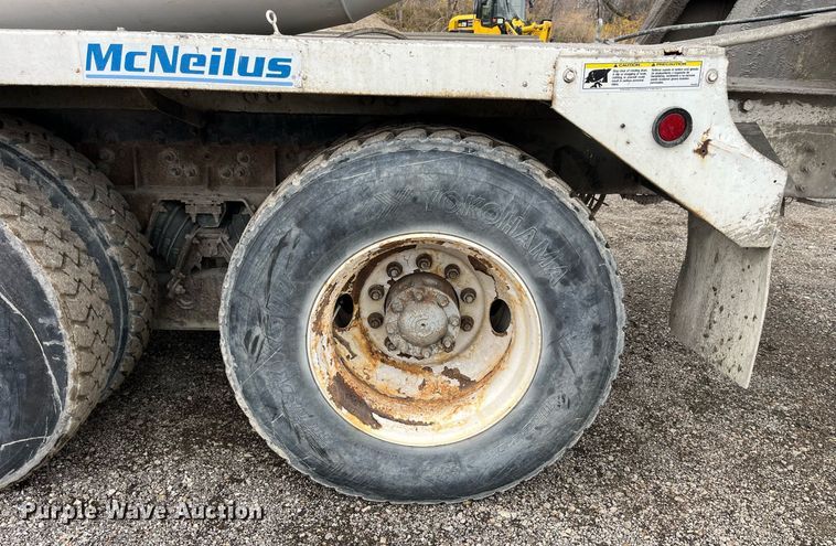 image for item DP2147 1999 Sterling L9511  ready mix truck