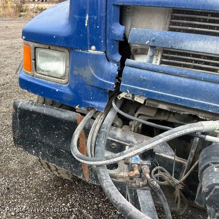 image for item DP2148 1999 Sterling L8511  ready mix truck