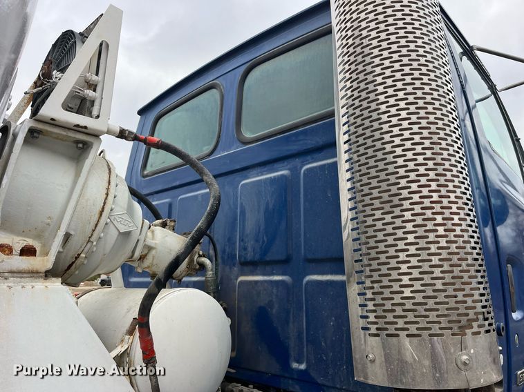 image for item DP2148 1999 Sterling L8511  ready mix truck